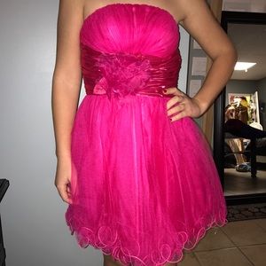Pink party dress!